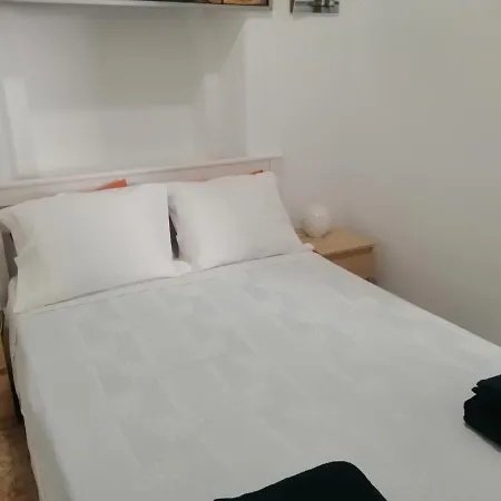 Ajuda Space בית הארחה